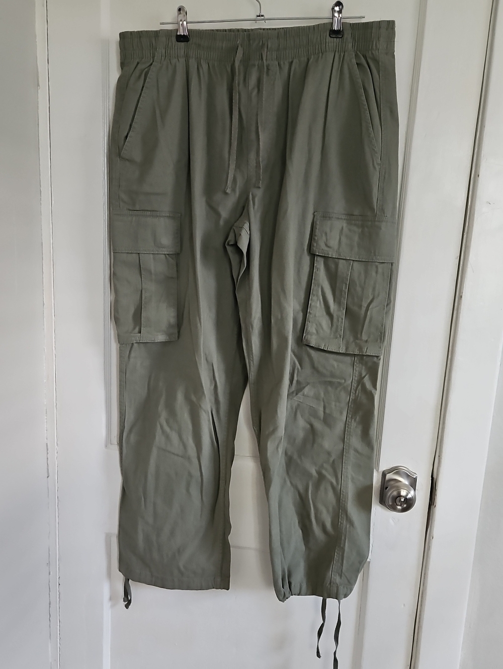 No Boundaries Olive Cargo Jogger Pants